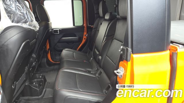 Jeep Gladiator 2025 — photo 17