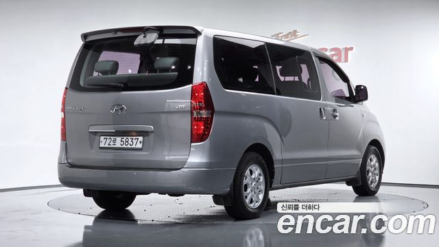 Hyundai Starex 2014 — photo 2