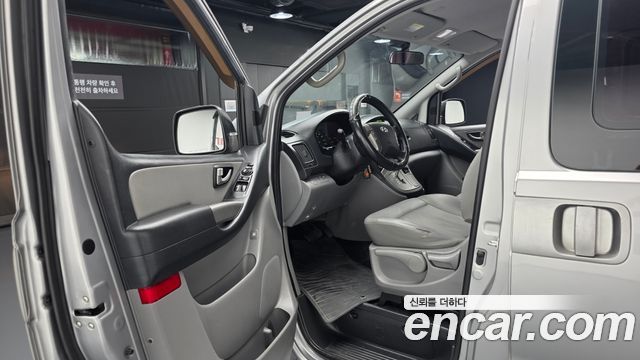 Hyundai Starex 2014 — photo 13