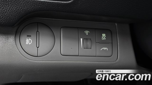Hyundai Starex 2014 — photo 28
