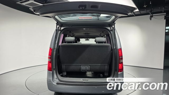 Hyundai Starex 2014 — photo 33