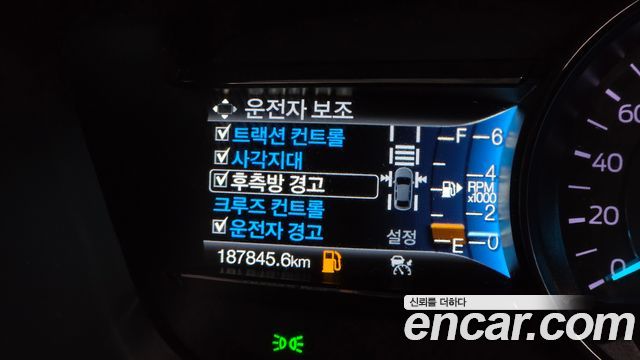 Ford Explorer 2018 — photo 18