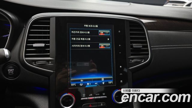 Renault Korea SM6 2016 — photo 21