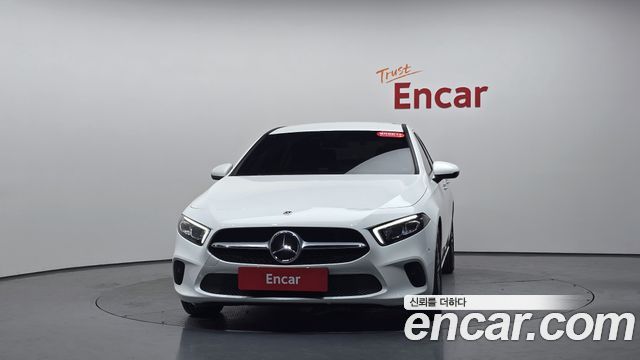 Mercedes-Benz A-Class 2021 — photo 3