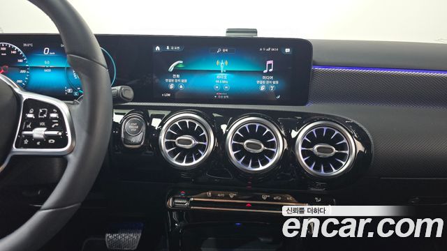 Mercedes-Benz A-Class 2021 — photo 19
