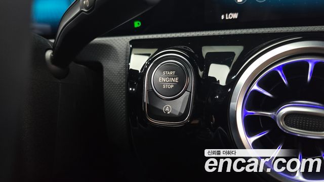 Mercedes-Benz A-Class 2021 — photo 23