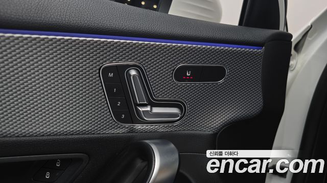 Mercedes-Benz A-Class 2021 — photo 24