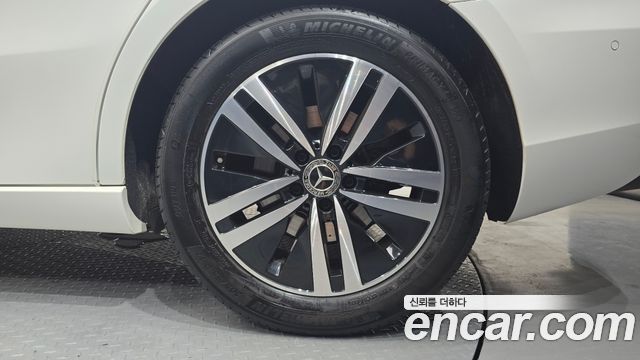 Mercedes-Benz A-Class 2021 — photo 7