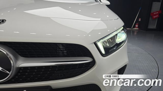 Mercedes-Benz A-Class 2021 — photo 8