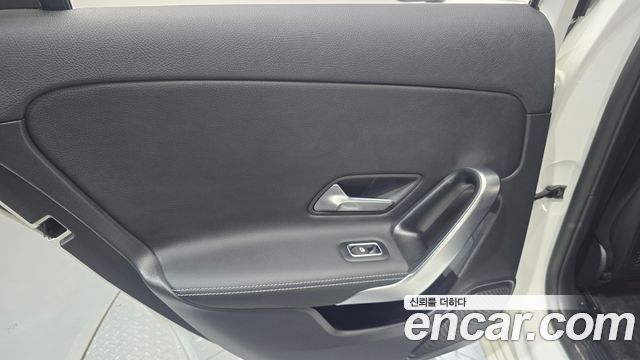 Mercedes-Benz A-Class 2021 — photo 15