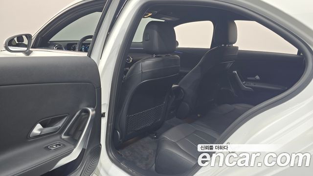 Mercedes-Benz A-Class 2021 — photo 28