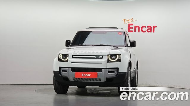Land Rover Defender 2023 — photo 3
