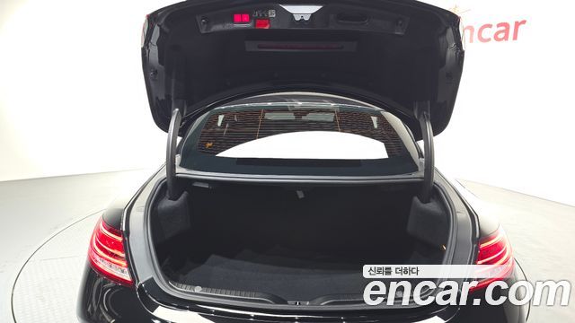 Mercedes-Benz C-Class 2023 — photo 24