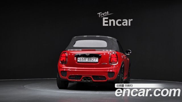 Mini Cooper Convertible 2019 — photo 4