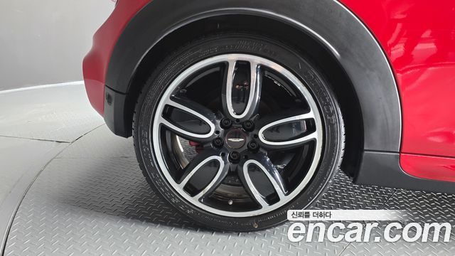 Mini Cooper Convertible 2019 — photo 5