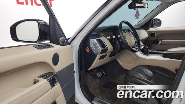Land Rover Range Rover Sport 2016 — photo 10
