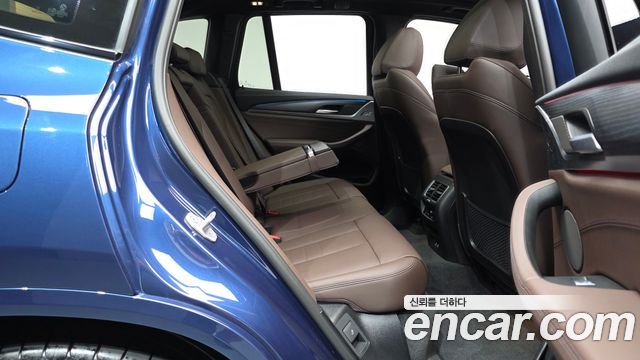 BMW iX3 2025 — photo 17