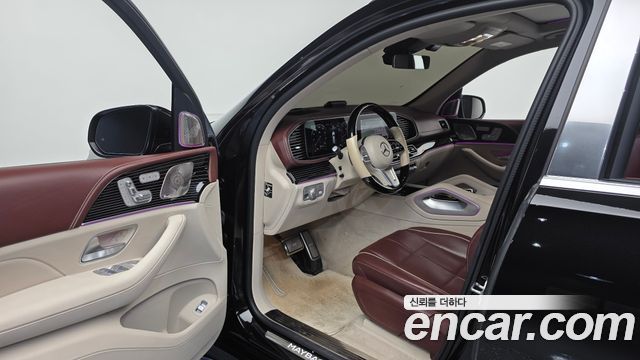 Mercedes-Benz GLS-Class 2023 — photo 10