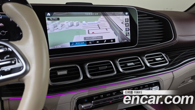 Mercedes-Benz GLS-Class 2023 — photo 13