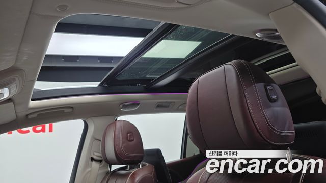 Mercedes-Benz GLS-Class 2023 — photo 16