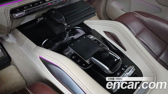 Mercedes-Benz GLS-Class 2023 — photo 17