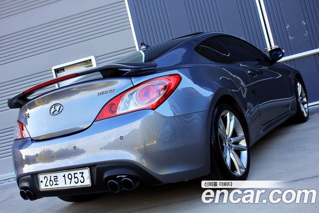 Hyundai Genesis 2010 — photo 4