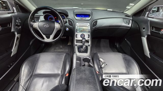 Hyundai Genesis 2010 — photo 10