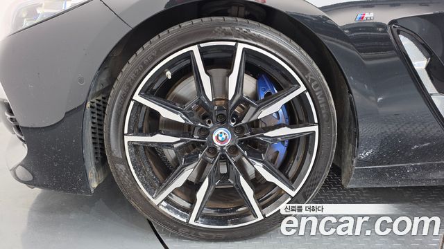 BMW 8-Series 2022 — photo 5