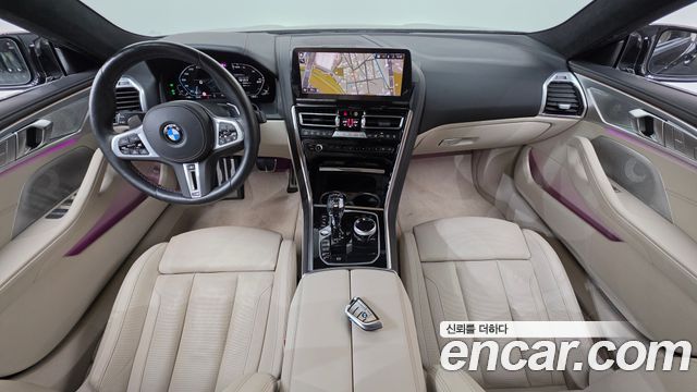 BMW 8-Series 2022 — photo 10