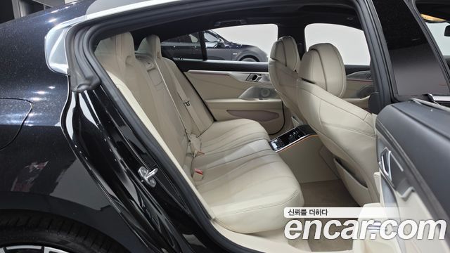 BMW 8-Series 2022 — photo 18