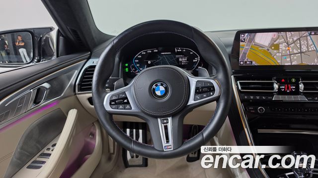 BMW 8-Series 2022 — photo 19