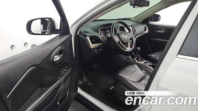 Jeep Cherokee 2015 — photo 10