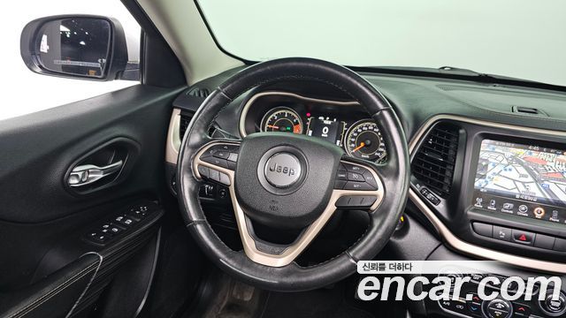 Jeep Cherokee 2015 — photo 13