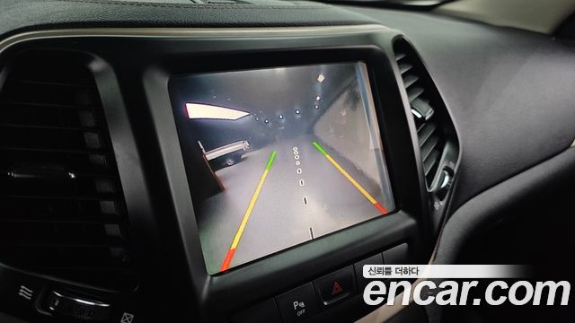 Jeep Cherokee 2015 — photo 15