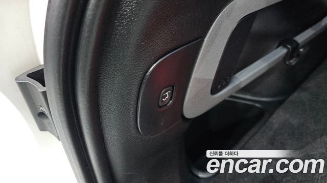 Jeep Cherokee 2015 — photo 18