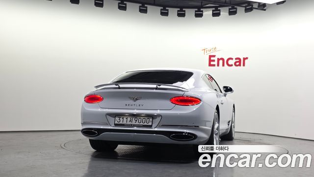 Bentley Continental 2020 — photo 4