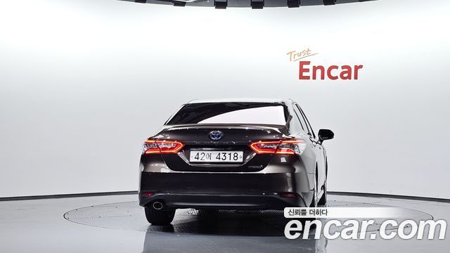 Toyota Camry 2019 — photo 4