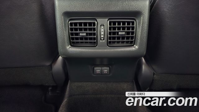 Toyota Camry 2019 — photo 27