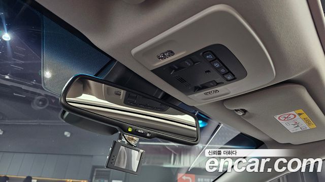 Toyota Camry 2019 — photo 29