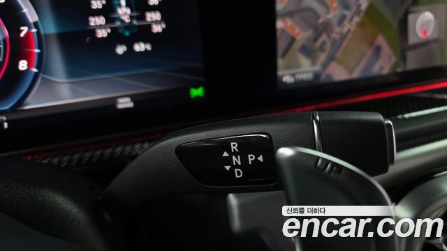 Mercedes-Benz G-Class 2023 — photo 12
