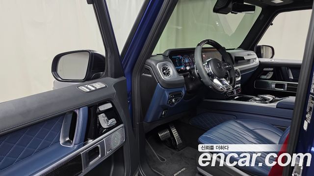 Mercedes-Benz G-Class 2023 — photo 13
