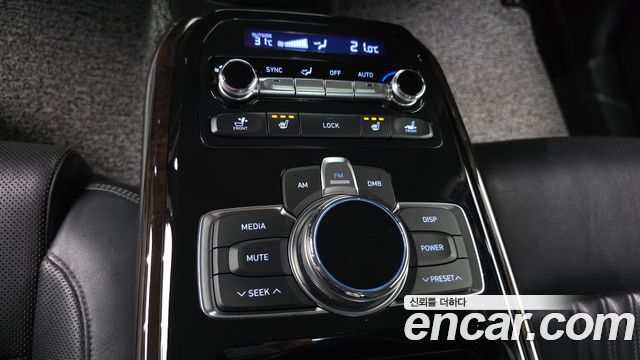 Genesis EQ900 2016 — photo 17