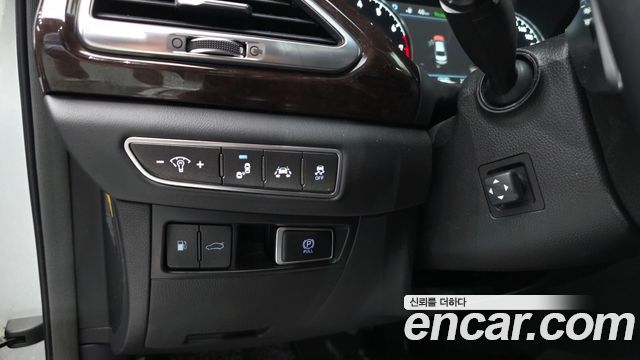 Genesis EQ900 2016 — photo 19