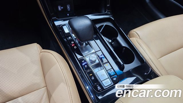 Kia K7 2020 — photo 12