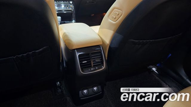 Kia K7 2020 — photo 31