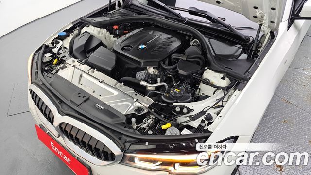 BMW 3-Series 2022 — photo 6