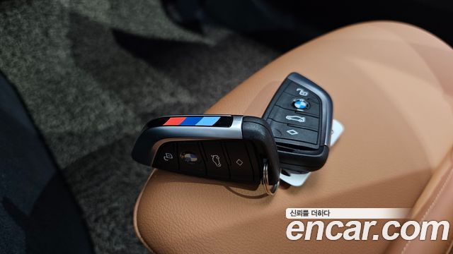 BMW 3-Series 2022 — photo 23