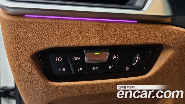 BMW 3-Series 2022 — photo 27