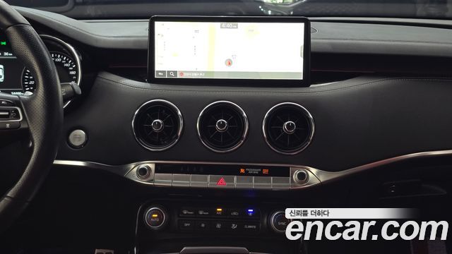 Kia Stinger 2023 — photo 19