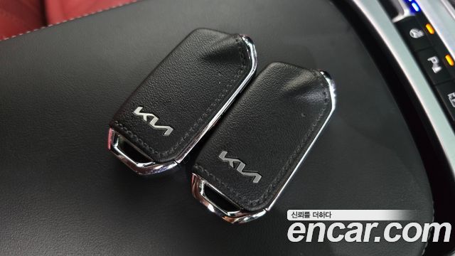 Kia Stinger 2023 — photo 22